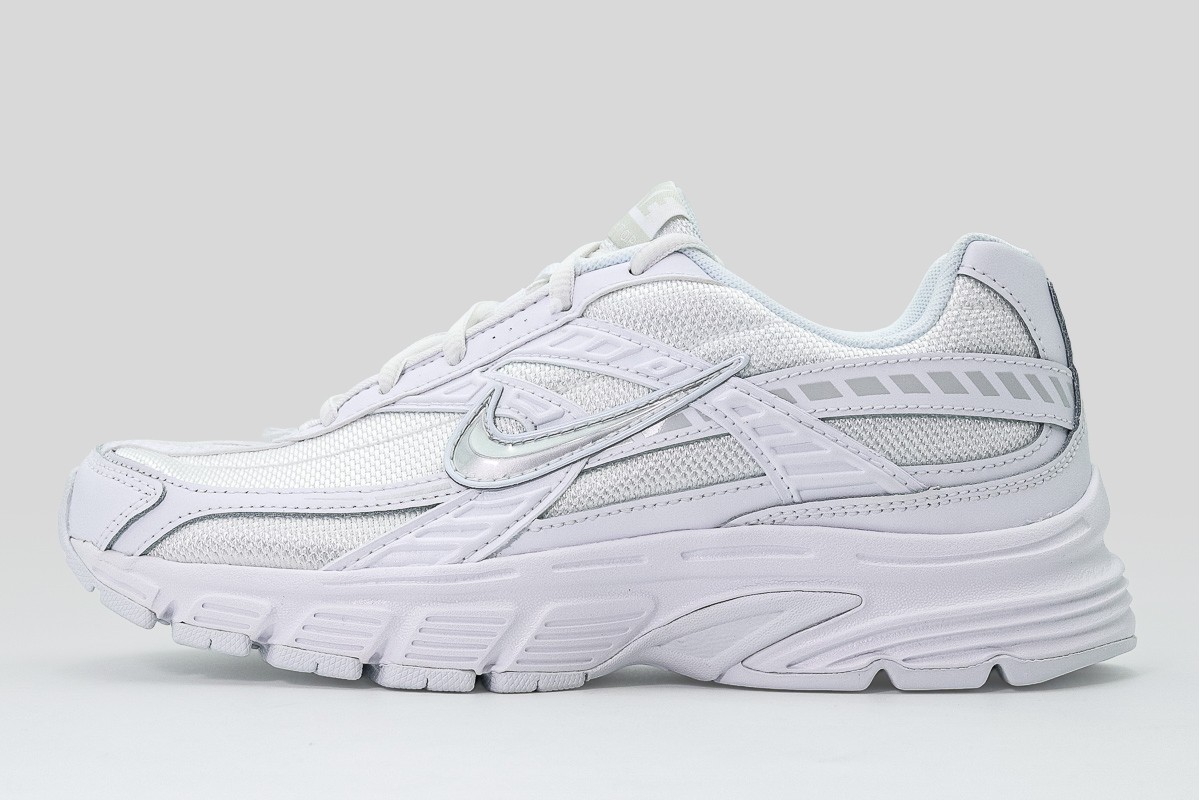 Λευκά Sneakers γυναικεία Nike Initiator