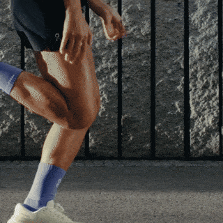 Οι τεχνολογίες των On Cloudrunner 3 αθλητικών παπουτσιών εξασφαλίζουν αντικραδασμική προστασία και στήριξη όταν τρέχεις.