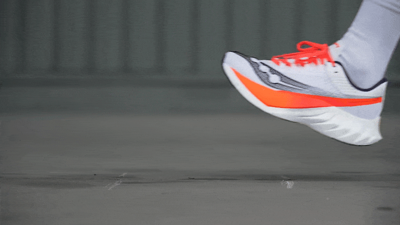 Τα Saucony Endorphin Pro 4 είναι ιδανικά παπούτσια για να τρέξεις Μαραθώνιο
