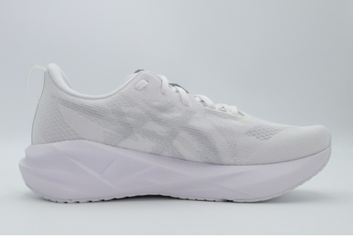 Asics Novablast 5 Αθλητικά Παπούτσια Για Τρέξιμο (1011B974-100)