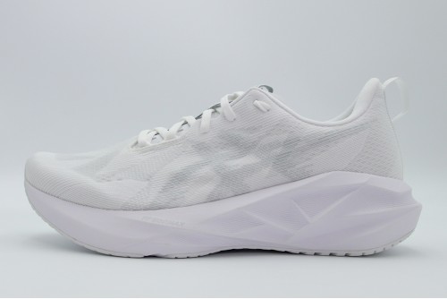 Asics Novablast 5 Αθλητικά Παπούτσια Για Τρέξιμο (1011B974-100)