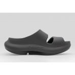 Oofos Ooyea Παντόφλες Μαύρες