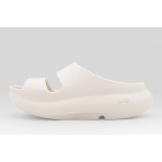 Oofos Ooyea Παντόφλες Μπεζ