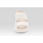 Oofos Ooyea Παντόφλες Μπεζ