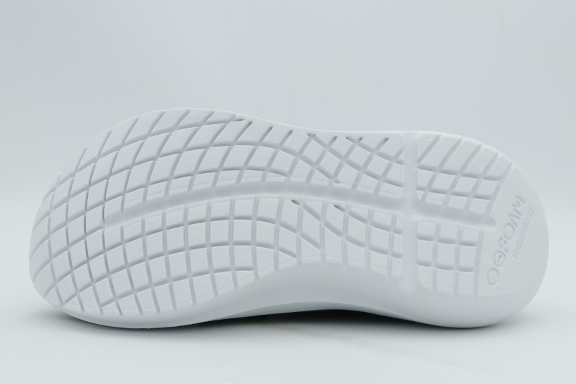 Oofos Oomy Stride Γυναικεία Παπούτσια Αποκατάστασης Μαύρα, Λευκά
