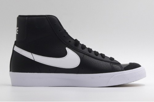 Nike Blazer Mid 77  Sneakers (DA4086 002)