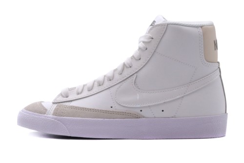 Nike Blazer Mid 77 Gs Sneakers (DA4086 104)