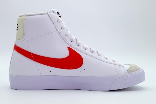 Nike Blazer Mid 77 Gs Sneakers (DA4086 110)