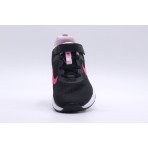 Δες τα μαύρα και φούξια Nike Revolution 6 παιδικά Sneakers. Κάνε τη διαφορά με αυτά τα παπούτσια για να έχεις μια ξεχωριστή εμπειρία τρεξίματος.