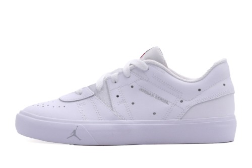 Jordan Wmns Series Es Sneakers (DN1857 100)