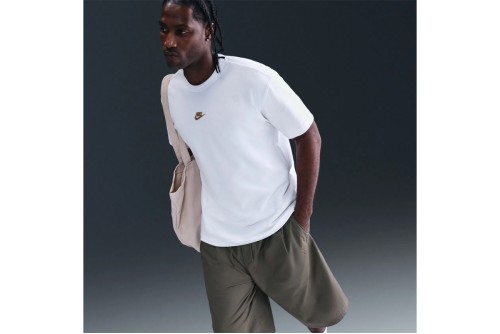 Nike Sportswear Premium Essentials T-Shirt Ανδρικό (DO7392 102)