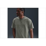 Nike Sportswear Premium Essentials Ανδρικό Κοντομάνικο T-Shirt Χακί