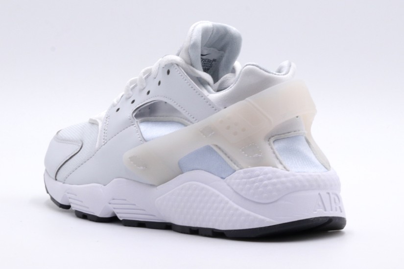 Nike Air Huarache Γυναικεία Sneakers Λευκά, Γκρι Ανοιχτά