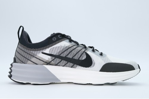Nike Lunar Roam Sneakers (DV2440 102)