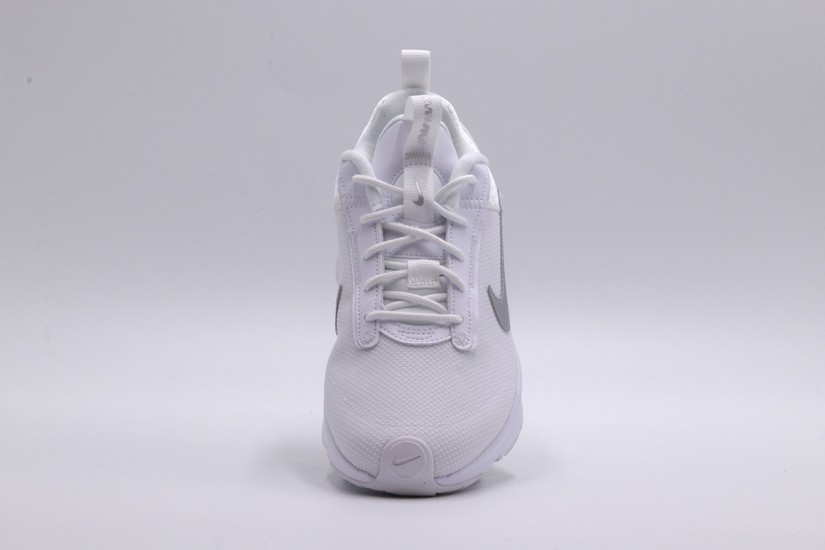 Nike Air Max Intrlk Lite Sneakers (DV5695 100)