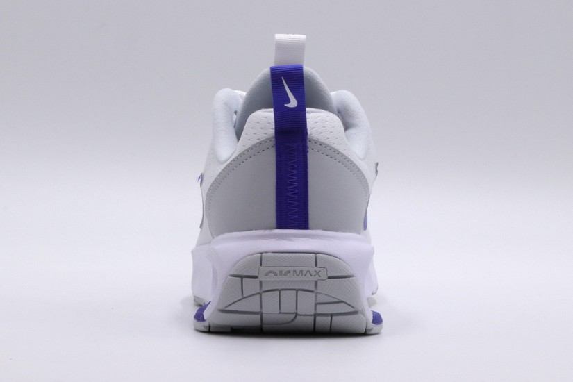 Nike Air Max Intrlk Lite Sneakers (DV5695 101)