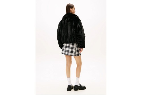 Tommy Jeans Badge Faux Fur Bomber Γούνα Συνθετική Γυναικεία (DW0DW21669 BDS)