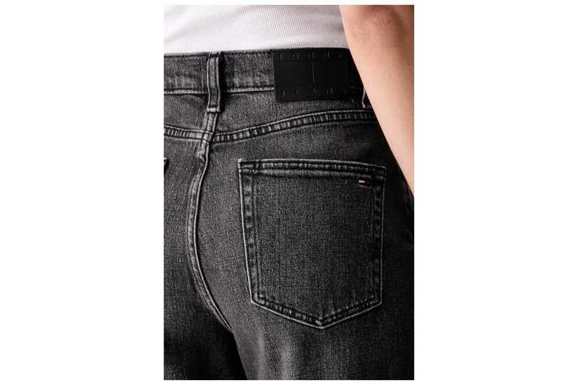 Tommy Jeans Ultra High Rise Tapered Mom Γυναικείο Παντελόνι Τζιν Μαύρο