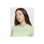 Nike Sportswear Essential Γυναικείο Cropped Κοντομάνικο T-Shirt
