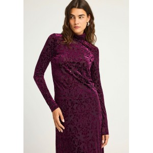 Funky Buddha Velvet Μπλούζα Με Ψηλό Λαιμό Γυναικεία (FBL012-113-07-MERLOT)