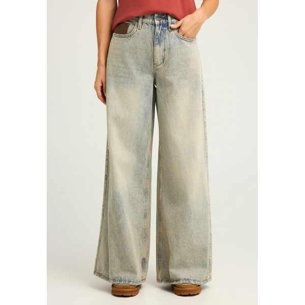 Funky Buddha Regular Fit Cotton Παντελόνι Τζιν Γυναικείο (FBL012-176-02-LT-BLUE)