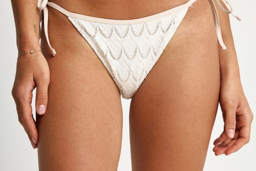 Funky Buddha Μαγιό Σλιπ Γυναικείο (FBL013-111-16B-OFF-WHITE)