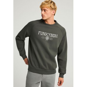 Funky Buddha Logo Print Μπλούζα Με Λαιμόκοψη Ανδρική (FBM012-011-06-FOREST-NIGHT)