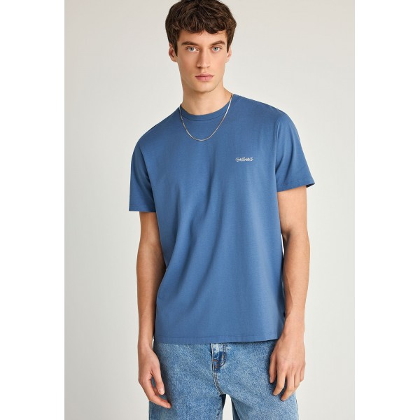 Funky Buddha Ανδρικό Μονόχρωμο T-Shirt  - The Basics Collection (FBM013-001-04-INDIGO)