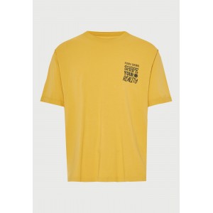 Funky Buddha Graphic Print On The Back T-Shirt Ανδρικό (FBM013-049-04-OIL-YELLOW)