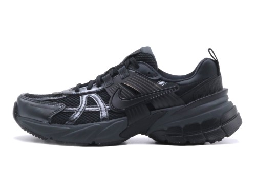 Nike V2K Run Sneakers (FD0736 001)