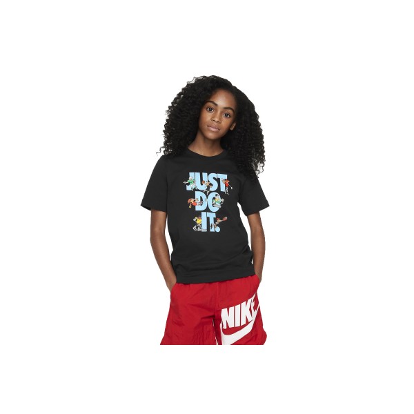 Nike T-Shirt (FN9667 010)