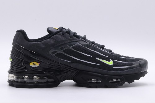 Nike Air Max Plus Iii Sneakers (FQ2387 001)