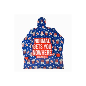 Bee Unusual Chill Bitch Hooded Blanket Πόντσο (HH-257424)