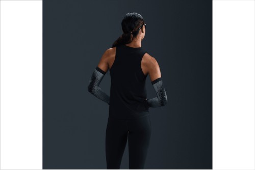 Nike One Dri-Fit Μπλούζα Αμάνικη Γυναικεία (HJ2218 010)