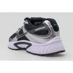 Nike V5 Rnr Sneakers (HJ5228 004)