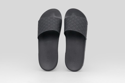 Calvin Klein Nemo Contoured Emblem Logo Sliders Παντόφλες (HM0HM02110 0GT)