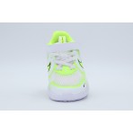 Nike Cosmic Runner Βρεφικά Αθλητικά Παπούτσια Λευκά, Λαχανί, Μαύρα