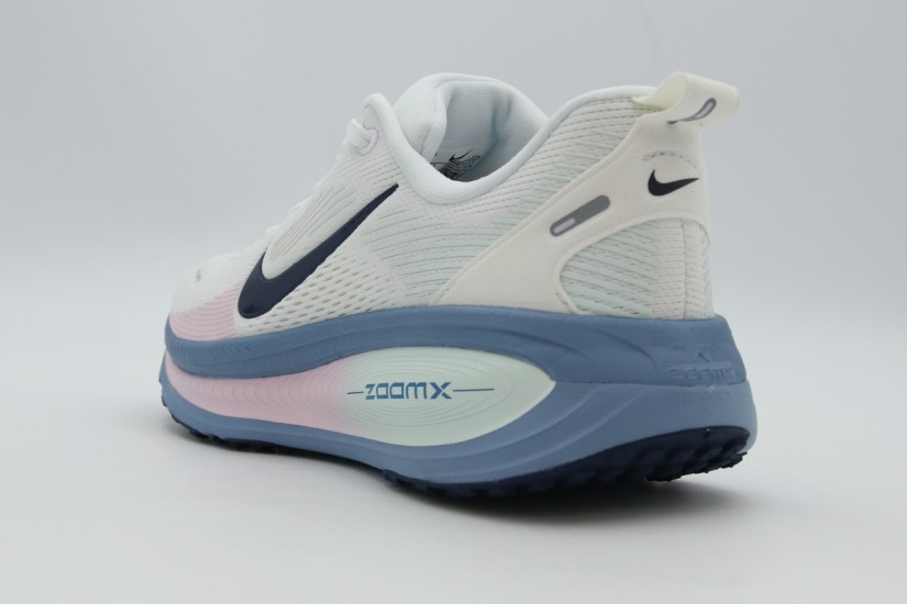 Nike Vomero 18 Γυναικεία Αθλητικά Παπούτσια για Τρέξιμο Λευκά, Ραφ, Ροζ, Μαύρα