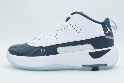 Jordan Max Aura 7 Sneakers (HQ2089 402)