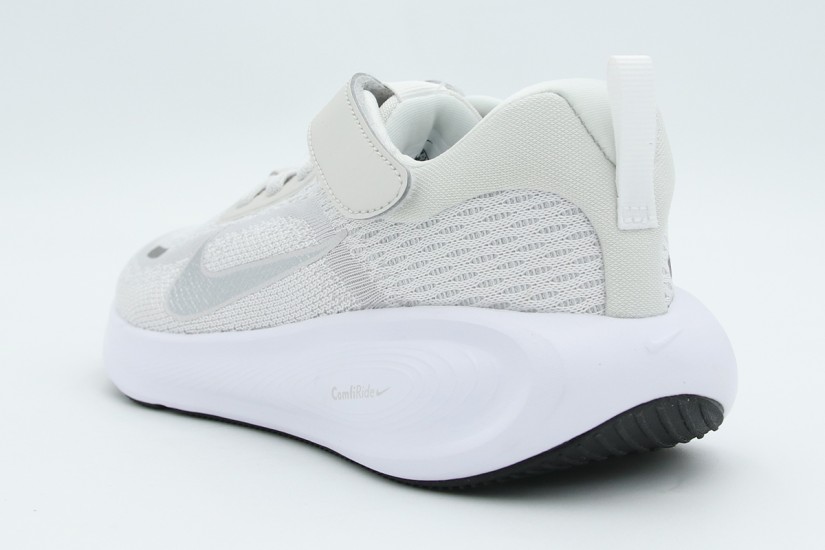 Nike Stellar Ride Παιδικά Αθλητικά Παπούτσια για Τρέξιμο Λευκά, Ασημί