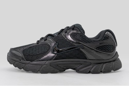 Nike V5 Rnr Sneakers (HQ6411 002)