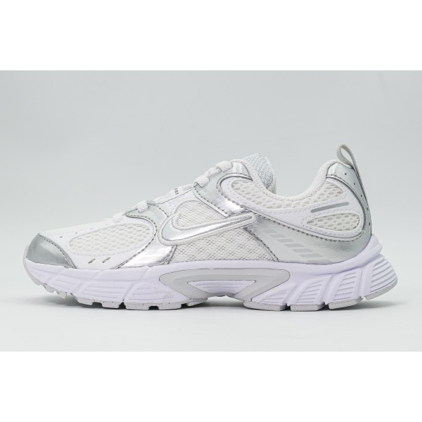 Nike V5 Rnr Sneakers (HQ6412 103)