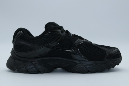 Nike V5 Rnr Sneakers (HQ7901 001)