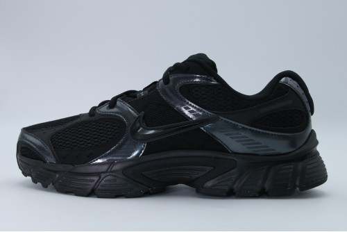Nike V5 Rnr Sneakers (HQ7901 001)