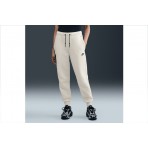 Nike Sportswear Tech Fleece Γυναικείο Παντελόνι Φόρμας Εκρού, Μαύρο