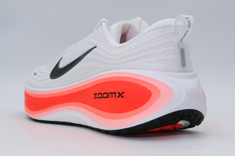 Nike Vomero Plus Ανδρικά Αθλητικά Παπούτσια για Τρέξιμο Λευκά, Κόκκινα