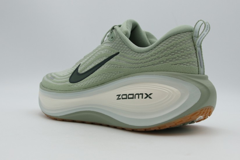 Nike Vomero Plus Ανδρικά Αθλητικά Παπούτσια για Τρέξιμο Μέντα, Λευκά, Μαύρα