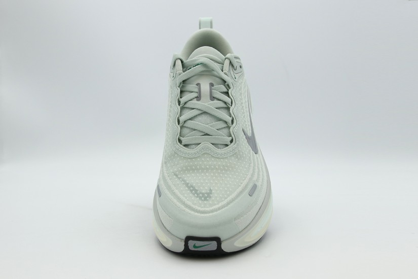 Nike Vomero Plus Γυναικεία Αθλητικά Παπούτσια για Τρέξιμο Μέντα, Ασημί