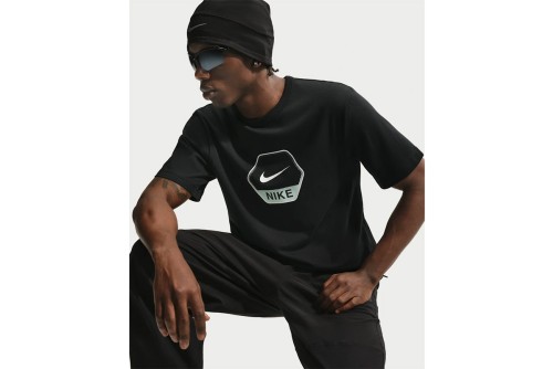 Nike Sportswear T-Shirt Ανδρικό (IQ0471 011)