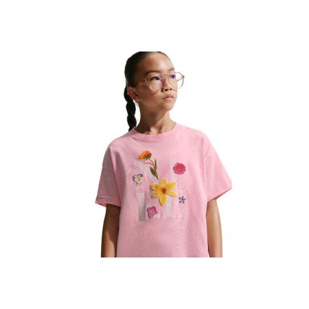 Nike Sportswear Boxy T-Shirt 